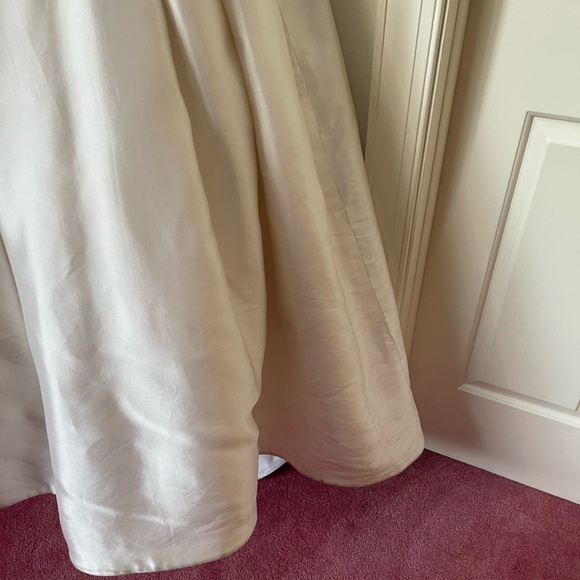 LaFleur by Anne Barge Wedding Gown Sz 10 - Picture 12 of 14